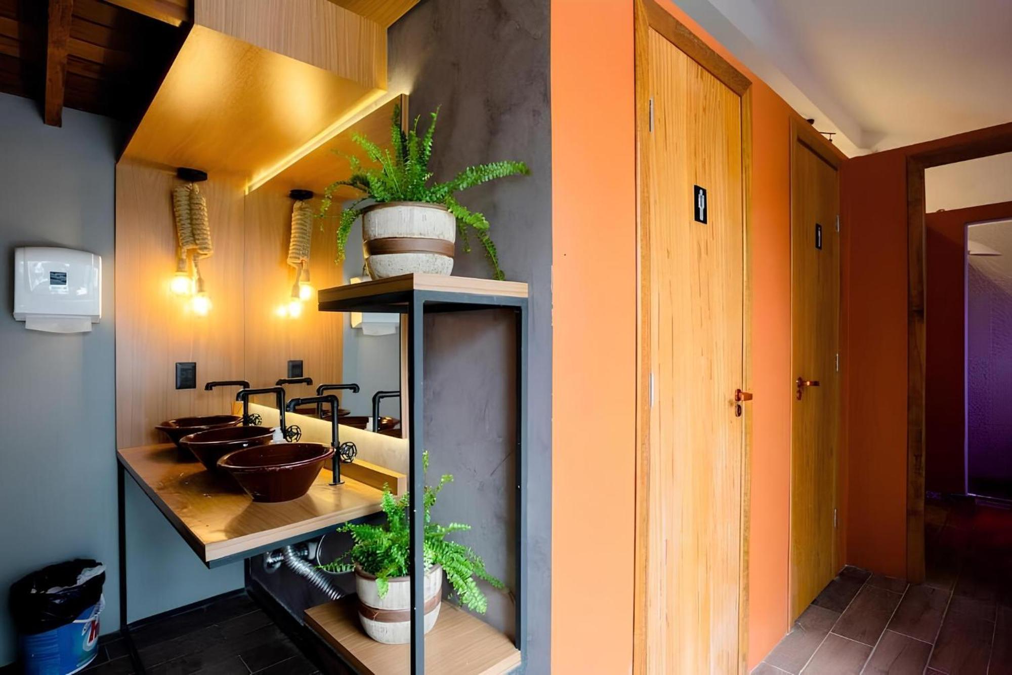 Nomades Vibe Da Ilha - Adventure Hostels & Coworking Florianopolis Bilik gambar